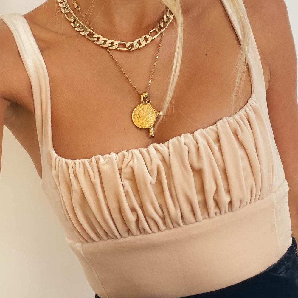 Verge Girl Mid 90s Velvet Top // Nude